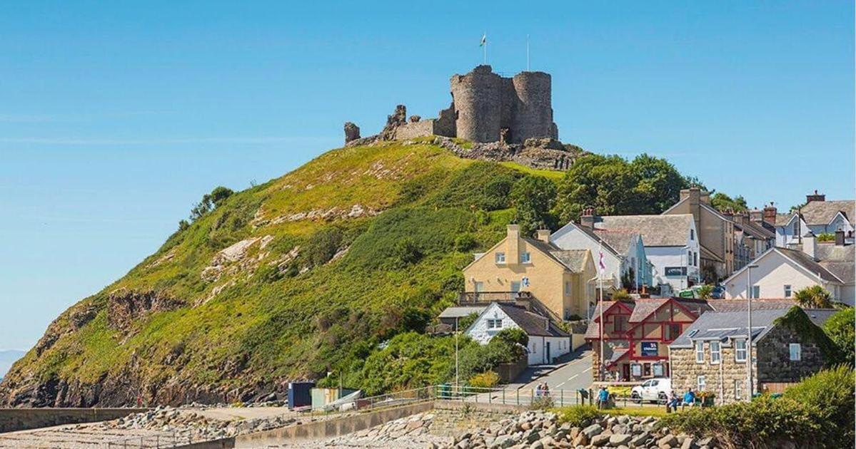 Porthyraur Castle View, Beach, Parking,ev Point Pet Friendly * Criccieth
